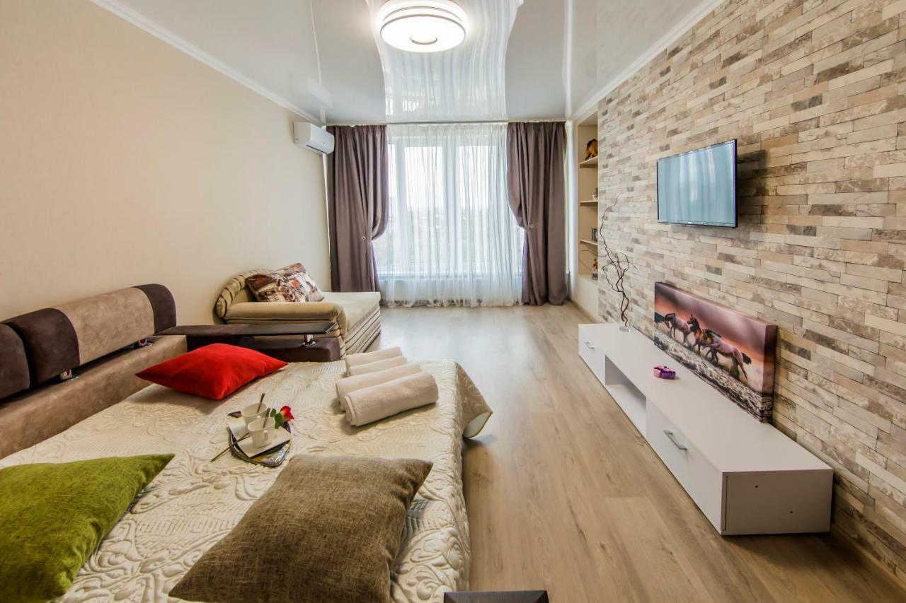 The Best Rest In This Stylish, Cozy Apartament. Apartment Киев Екстериор снимка
